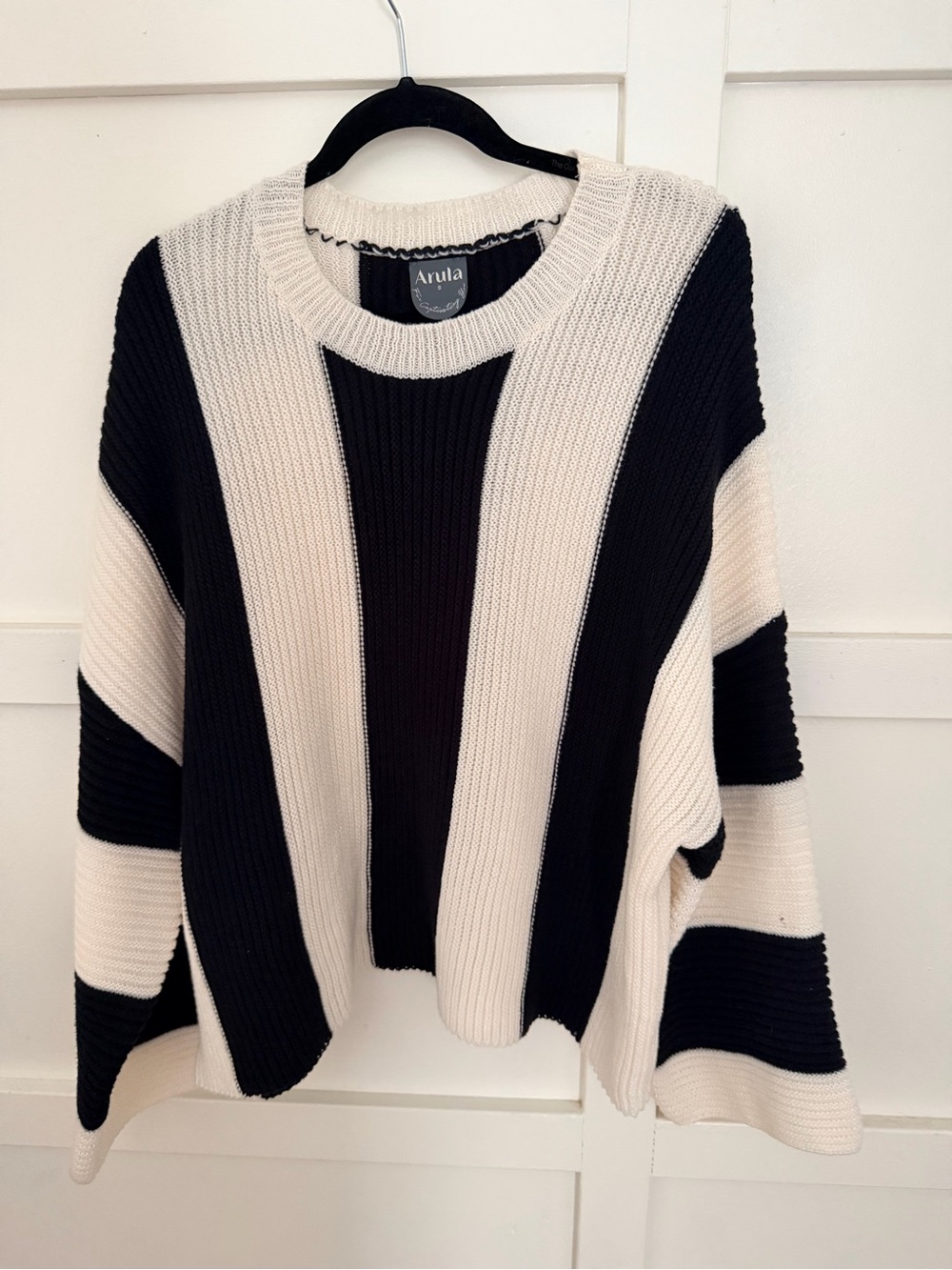 ARULA Black & Cream Vertical Stripe Rib-Knit Crewneck Sweater
